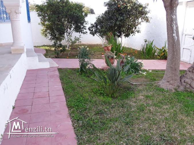 Spacieuse maison sans meubles avec jardin Hammamet