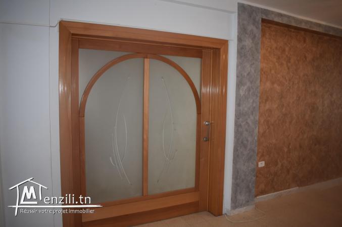 Appartement à vendre route soukra km 2.5