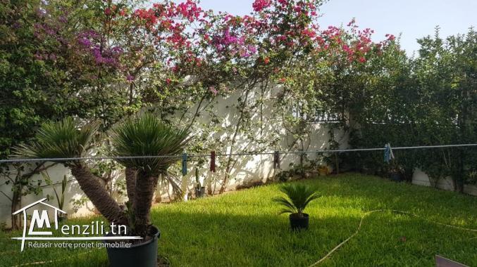 Appartement haut standing rez de chaussee avec jardin a la soukra.