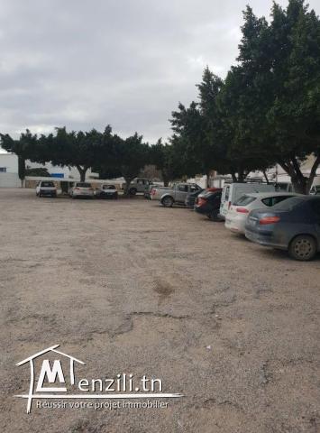 بيع اختياري لأرض بيضاء بالقلعة الكبرى