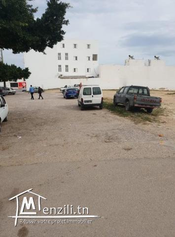 بيع اختياري لأرض بيضاء بالقلعة الكبرى