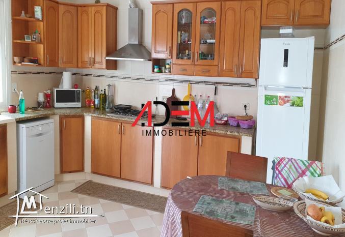 Etage de villa richement meublé avec garage