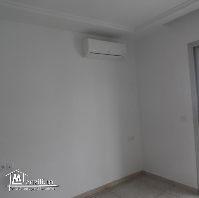 Mrzega proche toutes commodités et de la mer S+ 2 de 170 m2