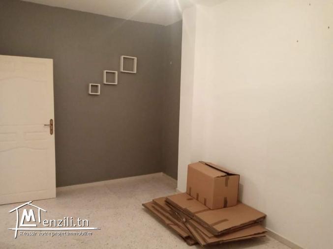 S+2 pour usage commercial  à louer