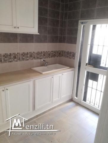 Immeuble 13 appartement bon investissement