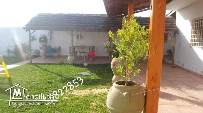 belle maison à vendre sur terrain 2431 m2