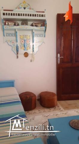 شقة مزيانة للبيع في وسط البلاد قليبية