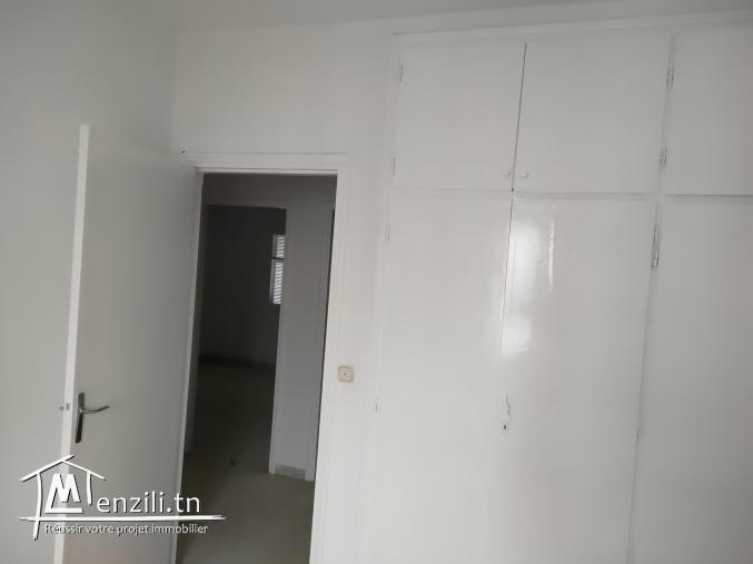 location, un appartement S+4 à Menzah7