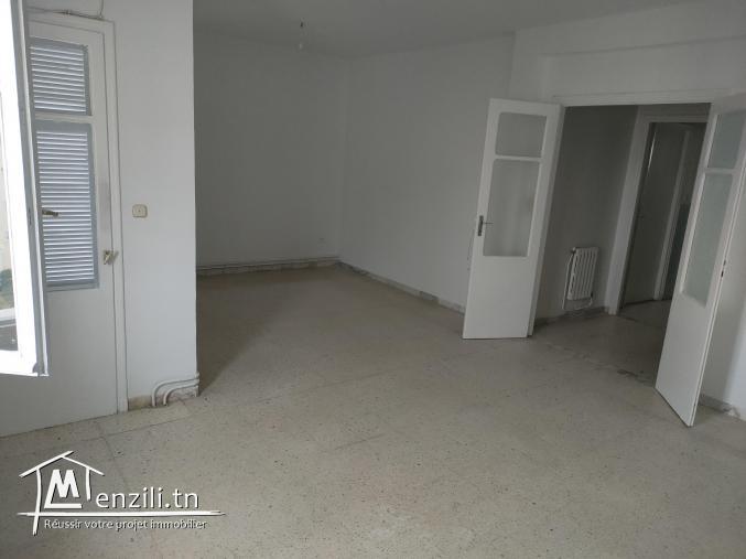 location, un appartement S+4 à Menzah7