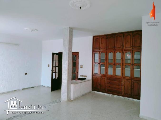 للبيع بقليبية شقة رائعة طابق اول