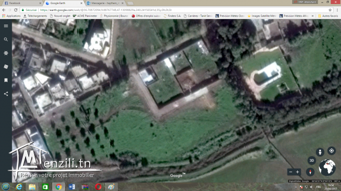 Terrain clôturé de 300 m² à vendre au centre de Borj el Amri cité calme et chic