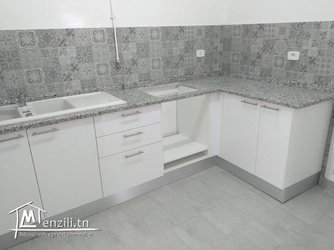 A vendre Appt S+3 à Cité El hadika 2  