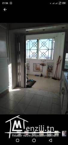 appartement a cité enassr 2 coté  école slim school.