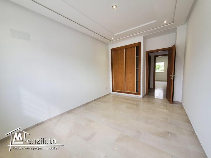 A vendre spacieux appartement S+2 à Hergla