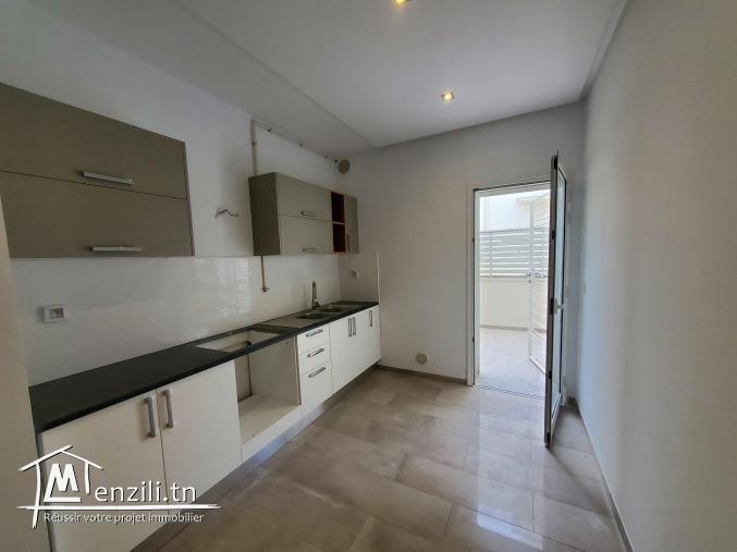 A vendre spacieux appartement S+2 à Hergla