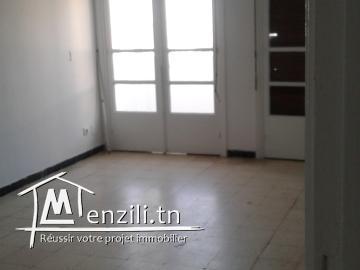 Un appartement  RDC  à oued ellil  prés aziza