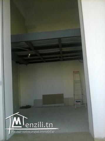 Local Commercial double hauteur à manzah 9