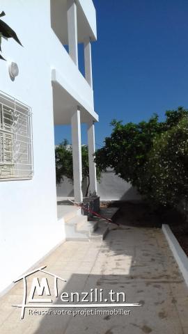 Villa à SFAX route Soukra proche uiversités jardin 370 m2