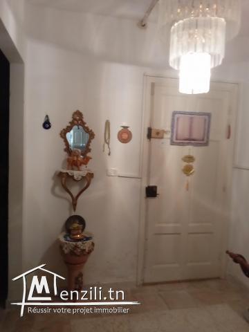 Appartement meublé à 450