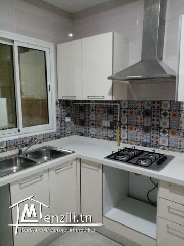 À louer sur avenue principale khereddine