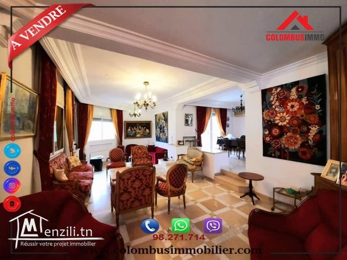 VILLA AVEC JARDIN A M9