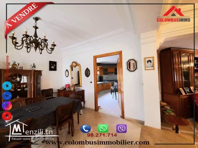 VILLA AVEC JARDIN A M9