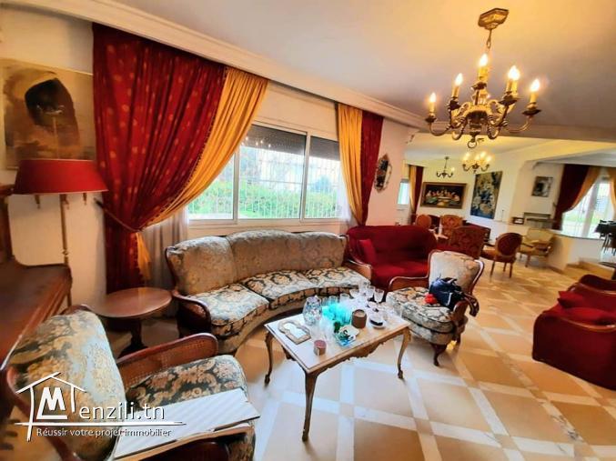 VILLA AVEC JARDIN A M9