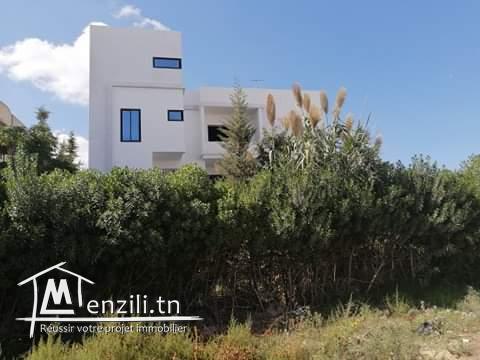 Villa a vendre 3 etage indépendante + studio