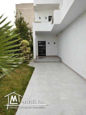 Villa a vendre 3 etage indépendante + studio