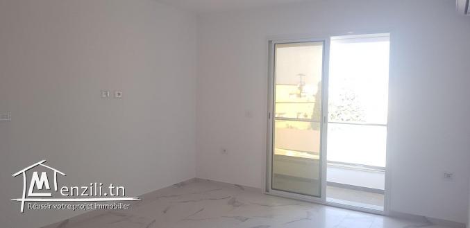 UN BEL APPARTEMENT S+2 A VENDRE AU REZ DE CHAUSSE D'UNE MAGNIFIQUE RÉSIDENCE A MONASTIR