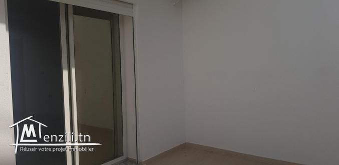 UN BEL APPARTEMENT S+2 A VENDRE AU REZ DE CHAUSSE D'UNE MAGNIFIQUE RÉSIDENCE A MONASTIR