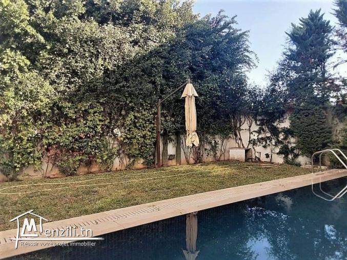 A LOUER UNE VILLA AVEC PISCINE AUX JDC