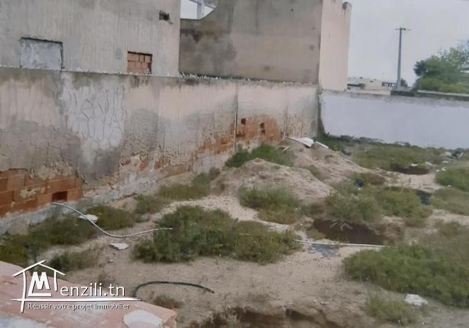 Terrain Raoued à 400m de la plage