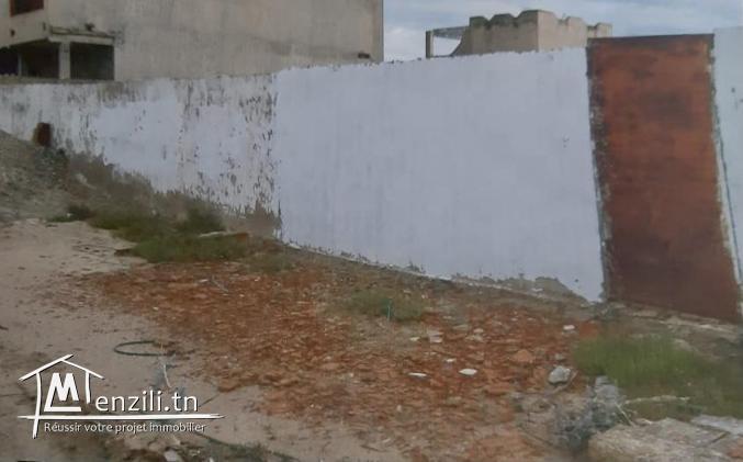 Terrain Raoued à 400m de la plage