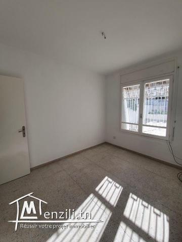appartement S+3 complexe essaida 1er Etage