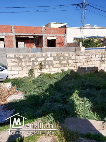 Terrain a ksour essef de 352 m2 en Face mosque' errahma 