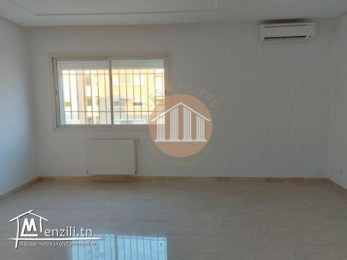 A louer un S3 sis a Boumhel