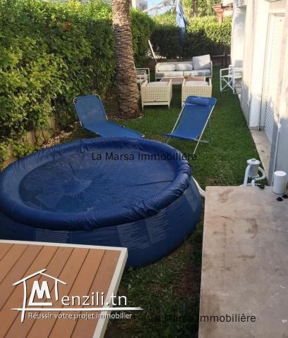 Un rez-de-chaussée s2 meublé avec jardin à Cité Les Pins