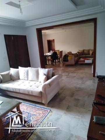 A vendre villa El ghazella face Ariana Essoghra  RDC+1étage2apparts S+2ch+1studio