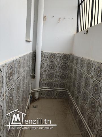 Très agréable et propre app à louer à Gremda km 6,5