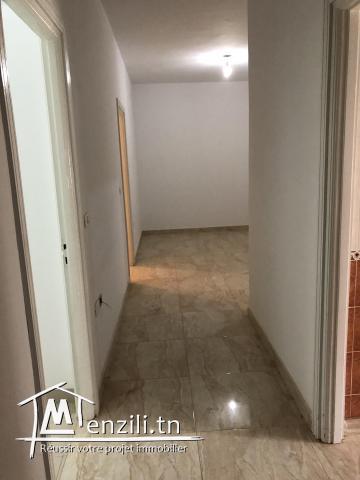 Très agréable et propre app à louer à Gremda km 6,5