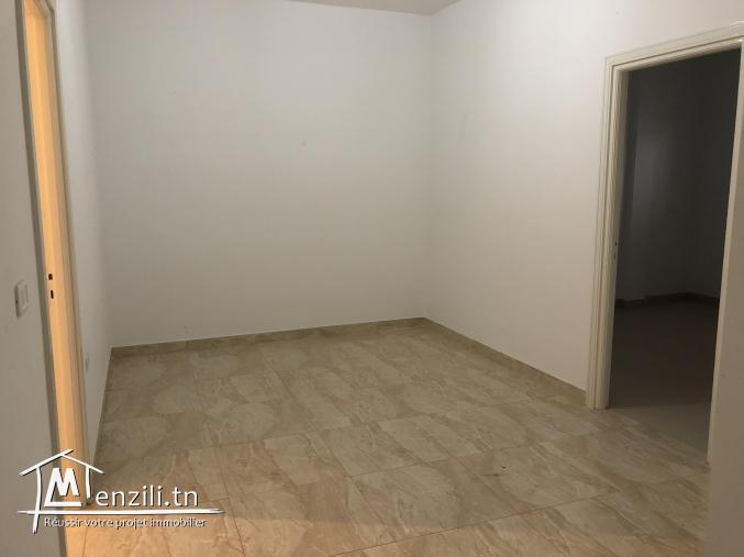 Très agréable et propre app à louer à Gremda km 6,5