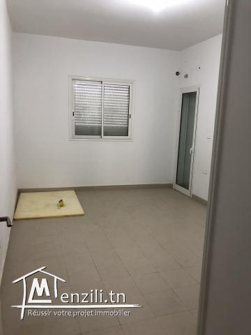 Très agréable et propre app à louer à Gremda km 6,5