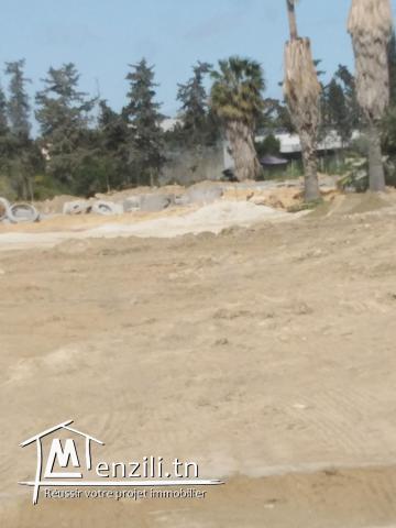 للبيع قطعة ارض مساحتها 450 متر مربع 