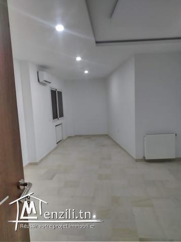 A louer un bel appartement à la marsa.cité erriadh