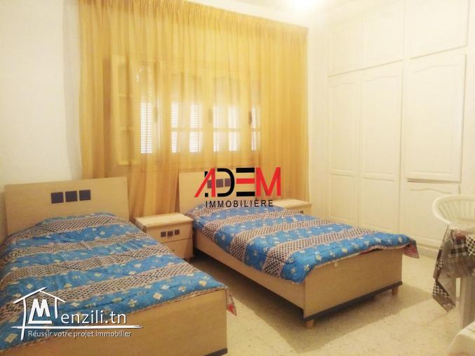 Villa érigée sur trois niveaux  dans un emplacement stratégique, et commercial