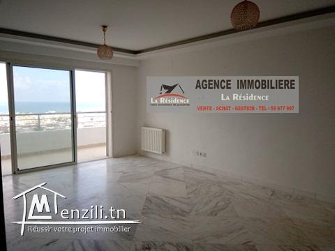 Appartement haut standing avec une vue sur