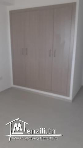 A 10 min a pied du pole technologique