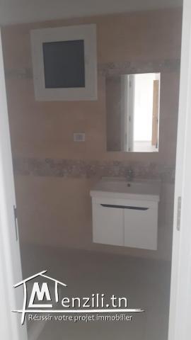 A 10 min a pied du pole technologique