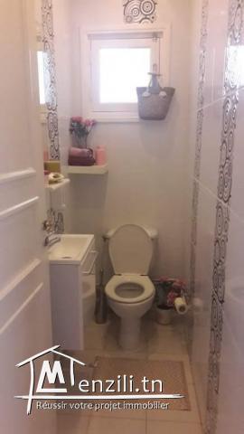 Bel appartement S+3 cité ennaser 1